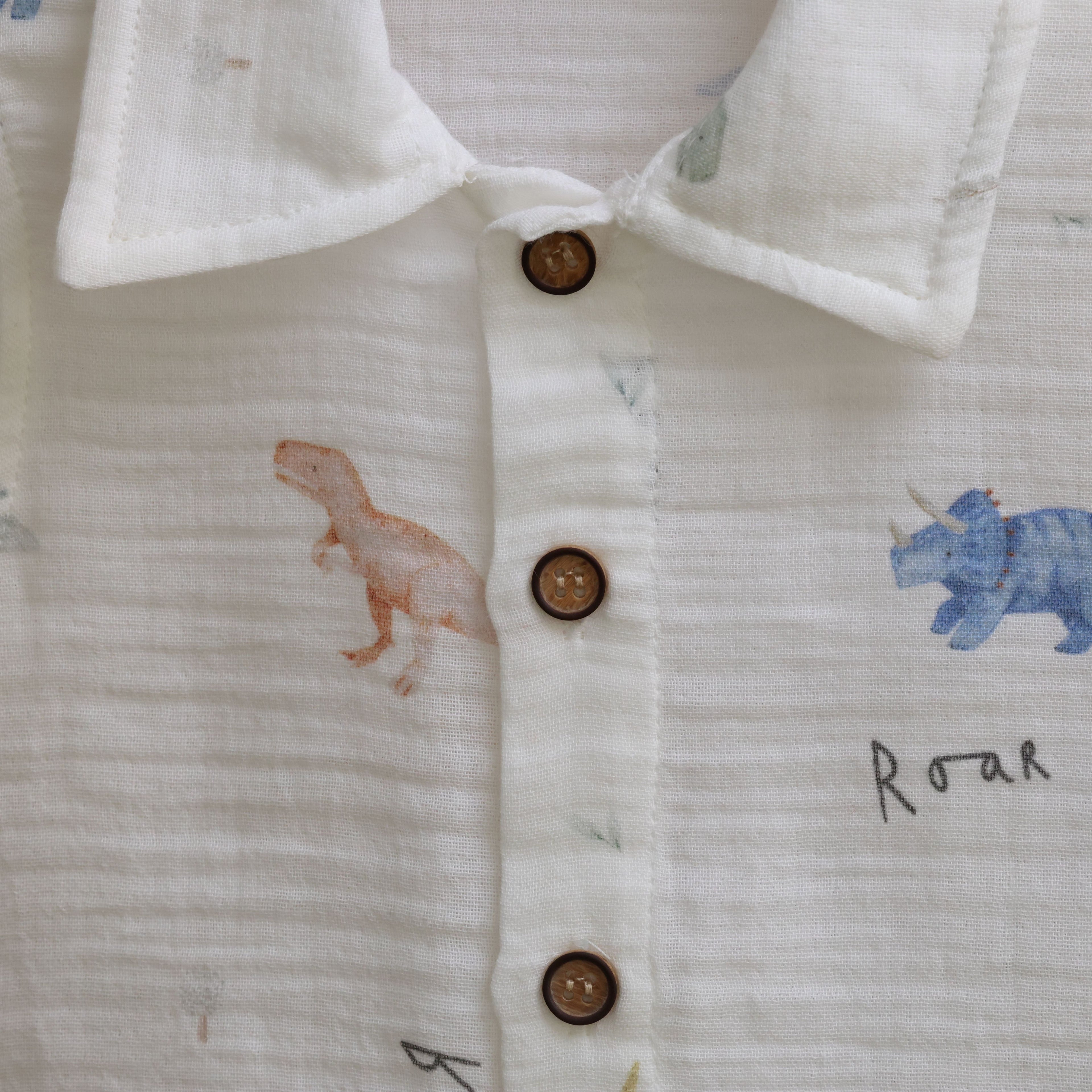 The dinosaur Linen Set