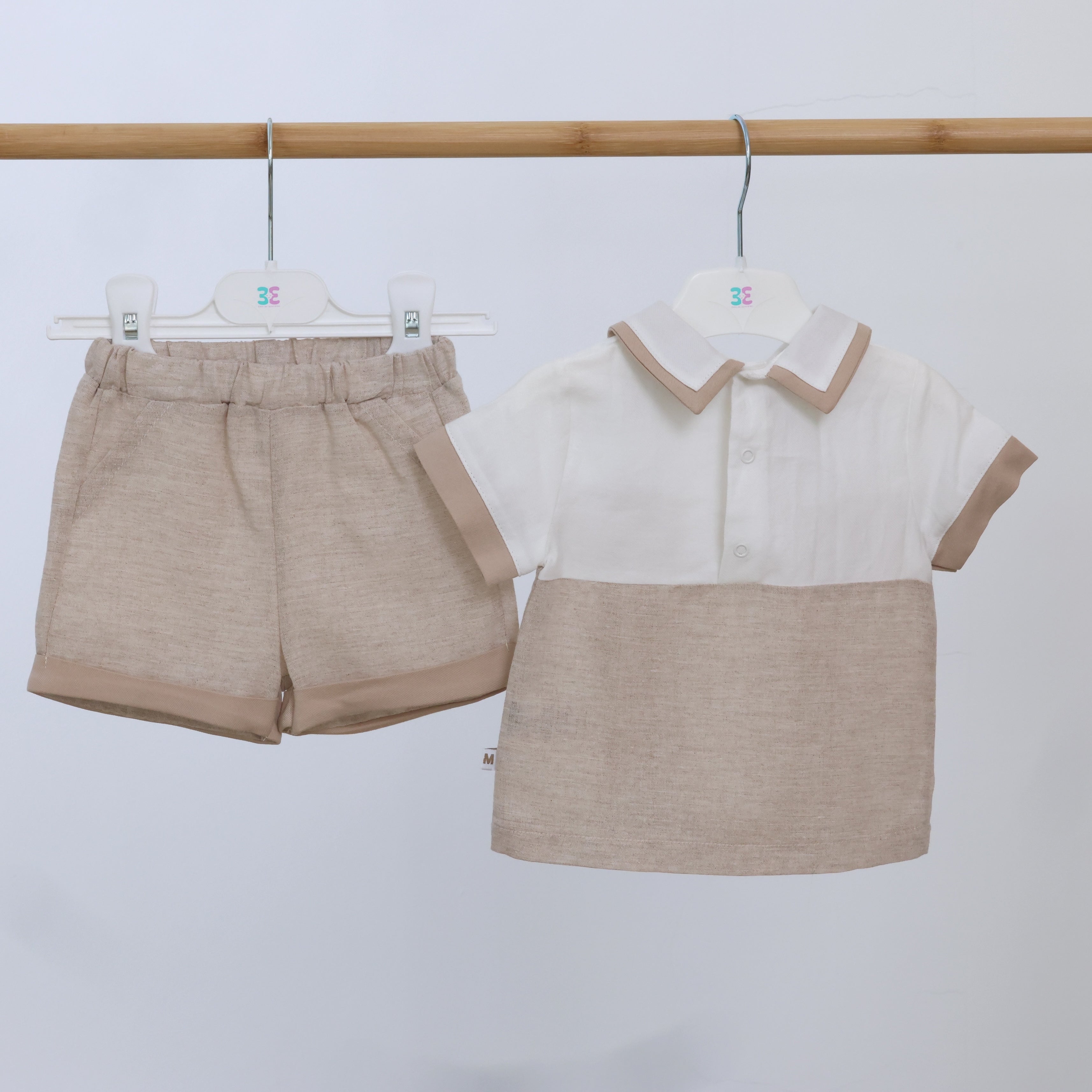 The Neutral Sands Set