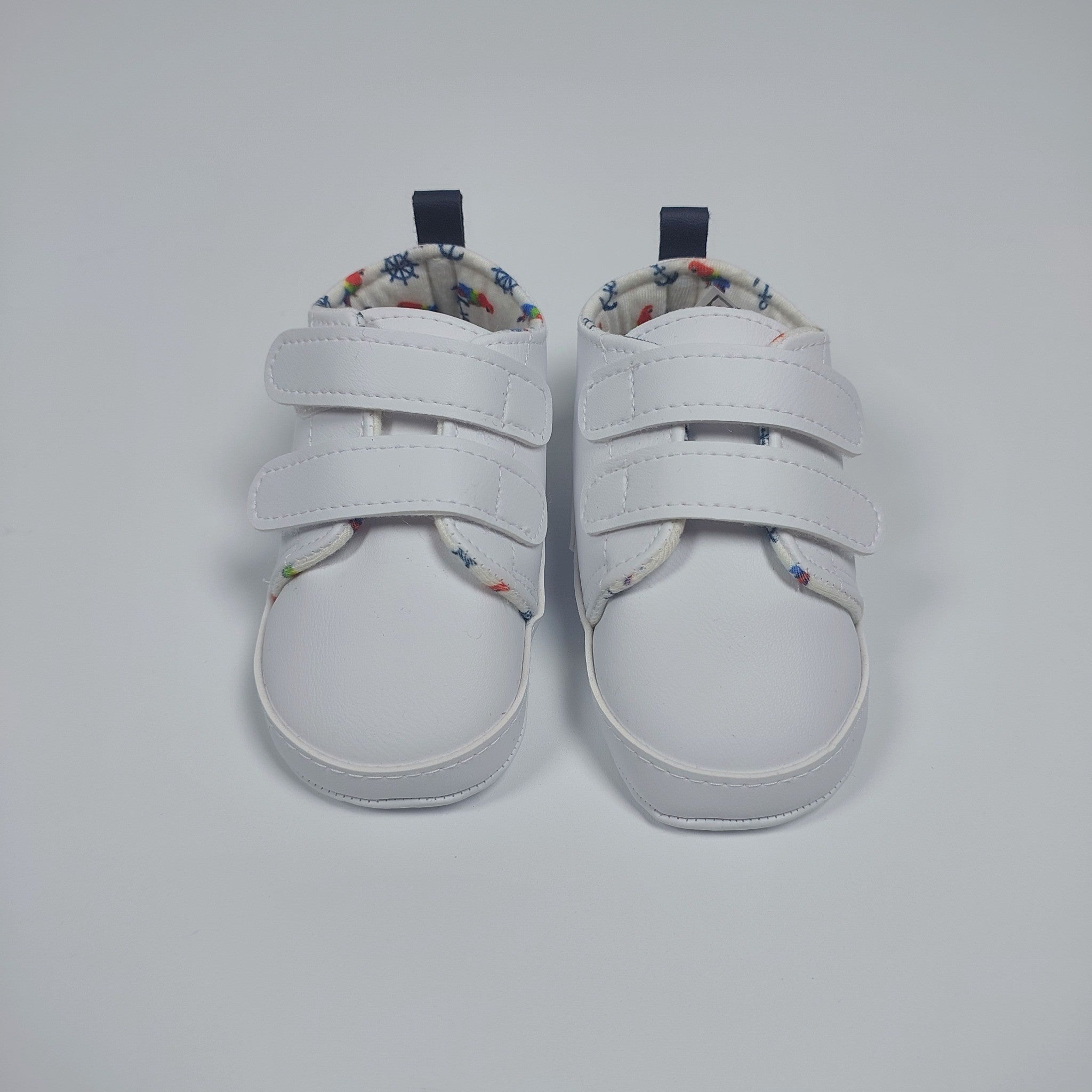 Captain Polly-Sneakers