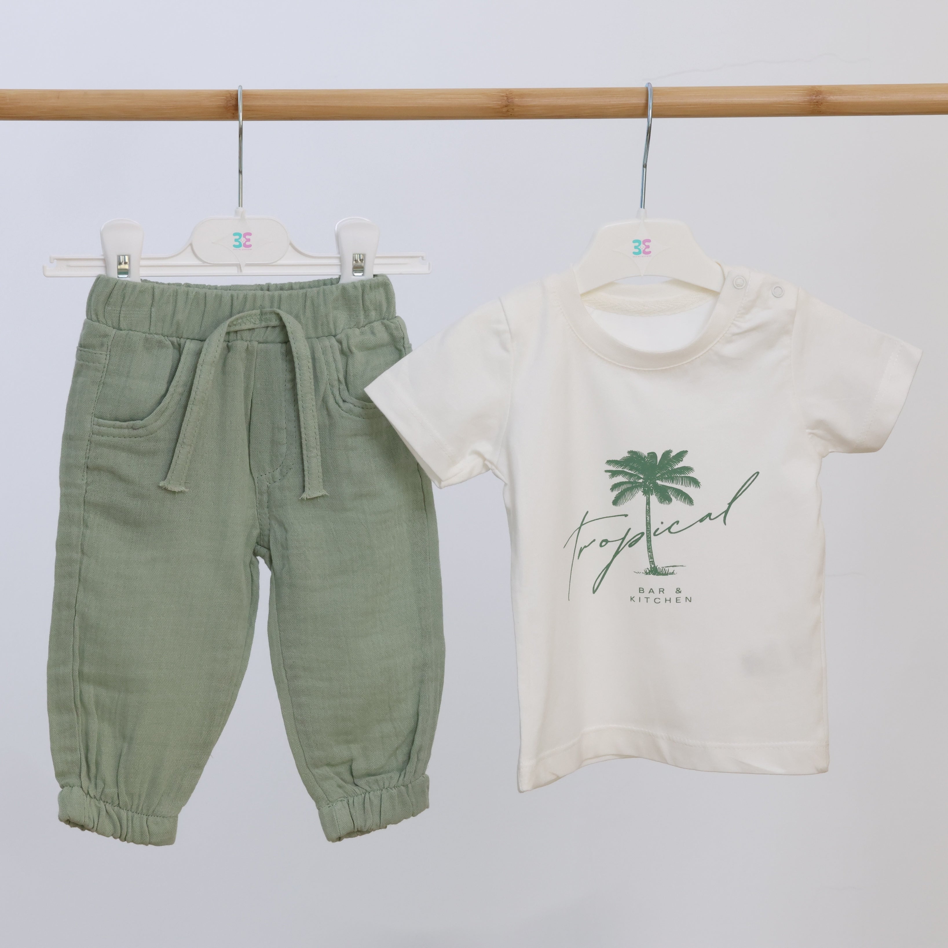 The Palm Breeze Set
